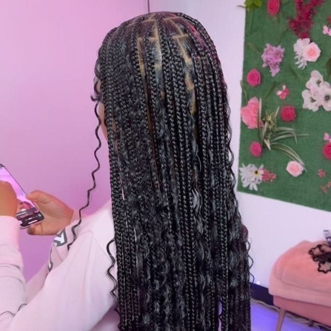 Medium Bohemian Knotless Braids